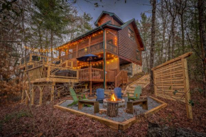 Golden Eagle GA Cabin - Hot Tub, Firepit & Fast WiFi